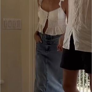 Meet your Posher, Lola